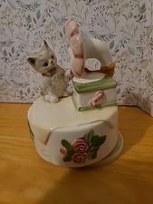 Listing image for Cat And A Gramophone Music Box Plays A Lullaby